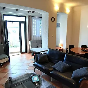 Vuzar Apartment Opatija